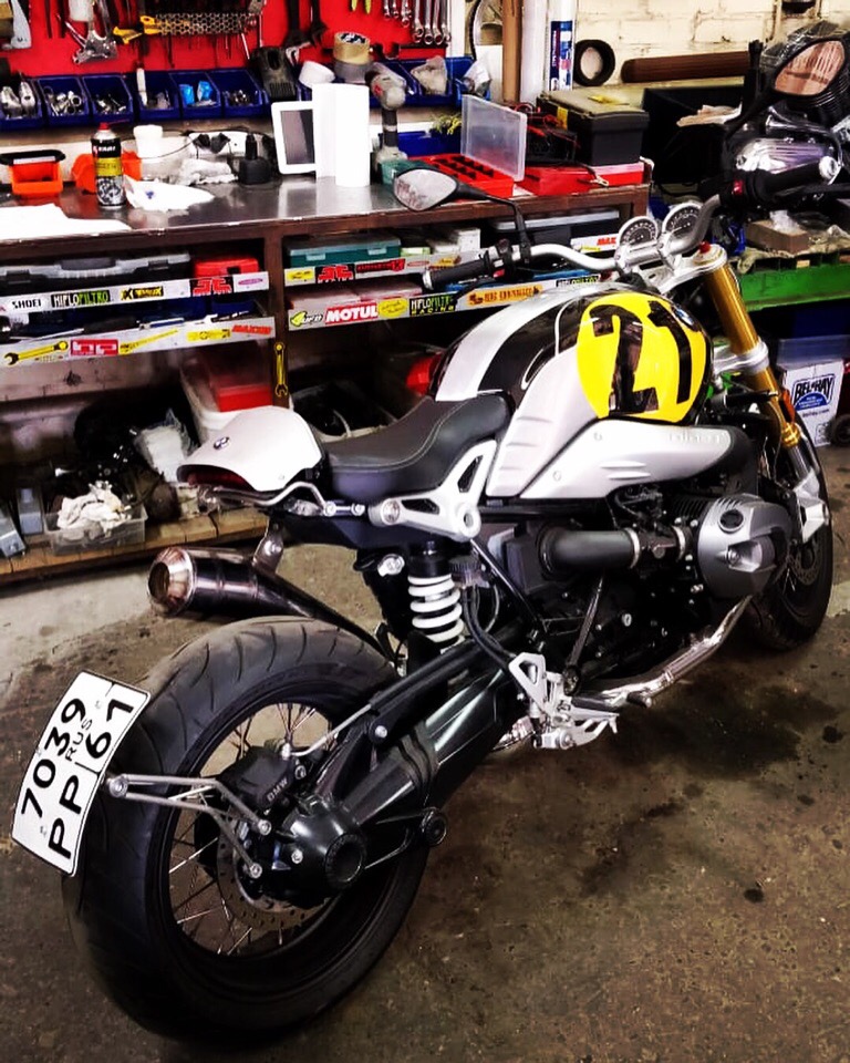 BMW Nine T